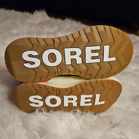 SOREL OUT N' ABOUT III WATERPROOF BOOT SZ 8.5 - Picture 5 of 6